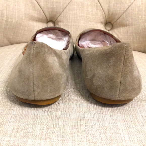 ✨ Moving sale 🚗- Sigerson Morrison Gray Suede Pointed Flats, Size 8.5 - Picture 5 of 6